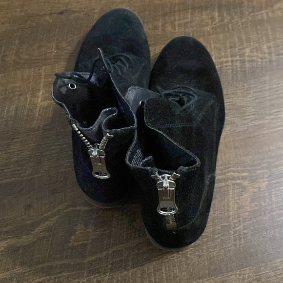 Steve Madden - Picture 4 of 4